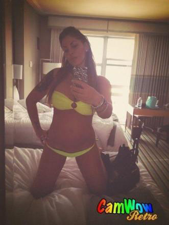 Tutte pazze per i “selfie”: l’autoscatto diventa moda