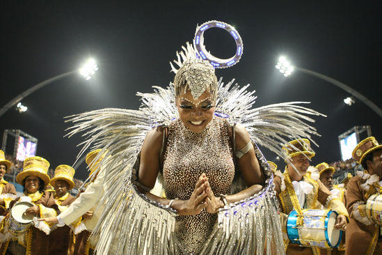Carnevale, Rio de Janeiro dichiara guerra al silicone Carnevale, Rio de Janeiro dichiara guerra al silicone