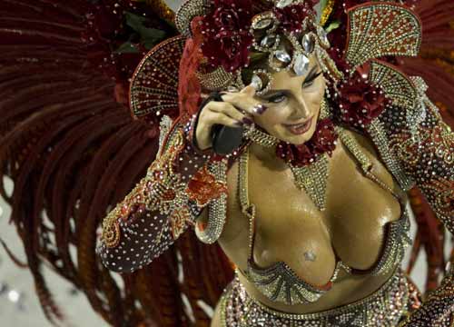 Carnevale, Rio de Janeiro dichiara guerra al silicone Carnevale, Rio de Janeiro dichiara guerra al silicone