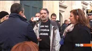 Stamina, la rabbia delle famiglie: “Falsità, giornalisti assassini”