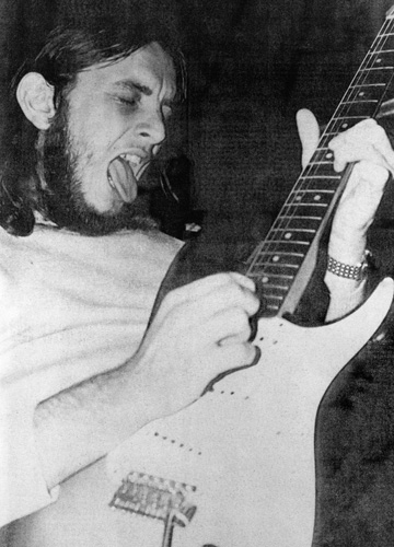 Un orso blues, sornionamente romano. L’anima malinconica di Roberto Ciotti Un orso blues, sornionamente romano. L’anima malinconica di Roberto Ciotti