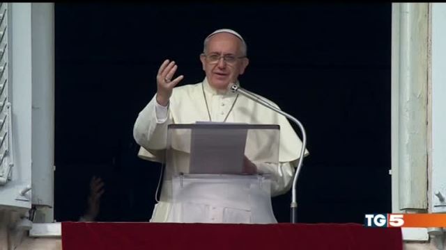 Papa Francesco, le coppie gay e il ricordo di una bambina… Papa Francesco, le coppie gay e il ricordo di una bambina…