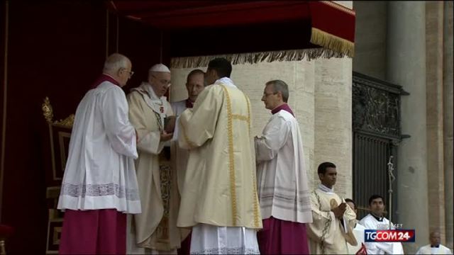 Papa Francesco, le coppie gay e il ricordo di una bambina… Papa Francesco, le coppie gay e il ricordo di una bambina…