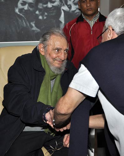 Cuba, Fidel Castro appare in pubblico dopo 9 mesi Cuba, Fidel Castro appare in pubblico dopo 9 mesi