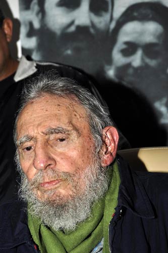 Cuba, Fidel Castro appare in pubblico dopo 9 mesi Cuba, Fidel Castro appare in pubblico dopo 9 mesi