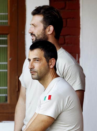 I marò rischiano la pena di morte. Il premier Letta: “E’ inaccettabile”