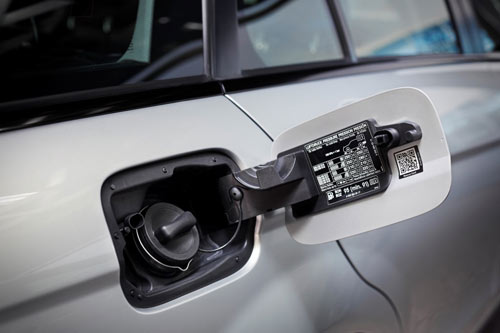 Mercedes: più tempestività dei soccorsi col codice QR Mercedes: più tempestività dei soccorsi col codice QR