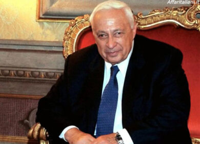 Israele, è morto Ariel Sharon: era in coma da otto anni