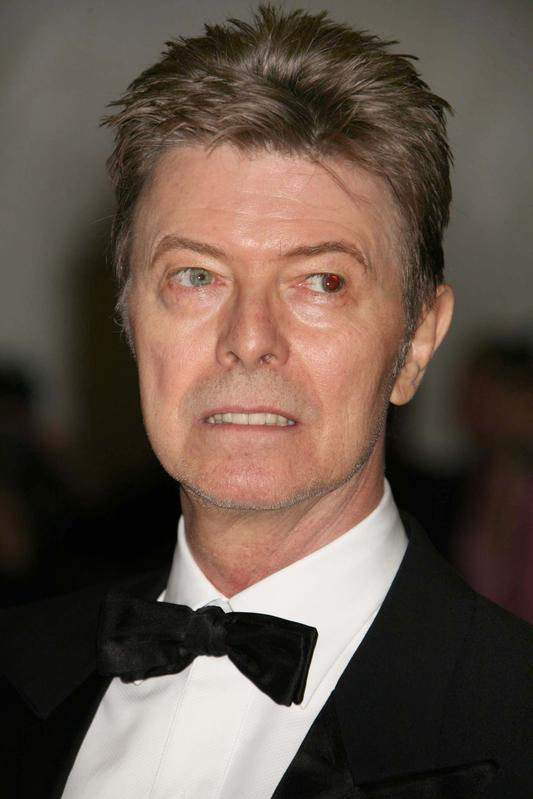David Bowie star senza tempo: in corsa per 2 Brit award a 67 anni David Bowie star senza tempo: in corsa per 2 Brit award a 67 anni