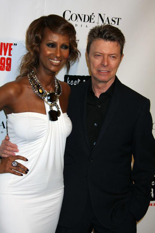David Bowie star senza tempo: in corsa per 2 Brit award a 67 anni David Bowie star senza tempo: in corsa per 2 Brit award a 67 anni