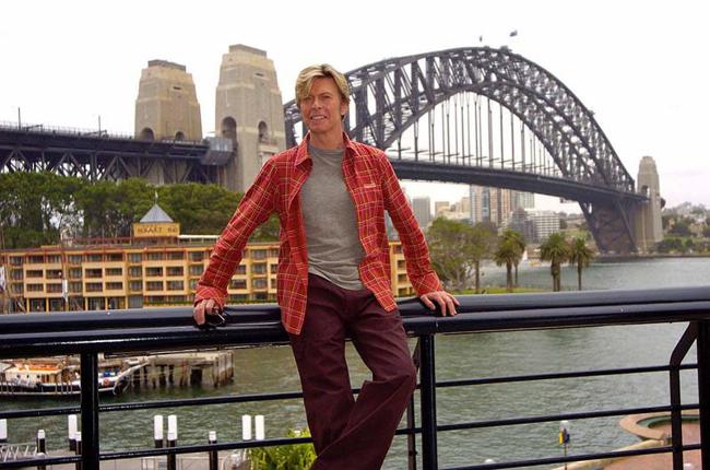 David Bowie star senza tempo: in corsa per 2 Brit award a 67 anni David Bowie star senza tempo: in corsa per 2 Brit award a 67 anni