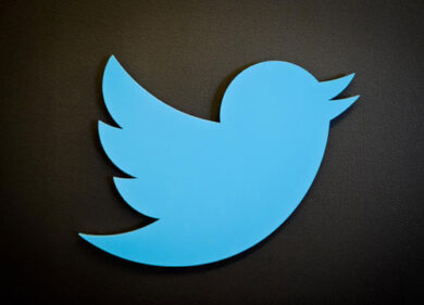 Twitter mette in vendita le mail degli utenti