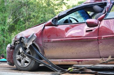 Investì mamma e figlio, andava a 100 km/h