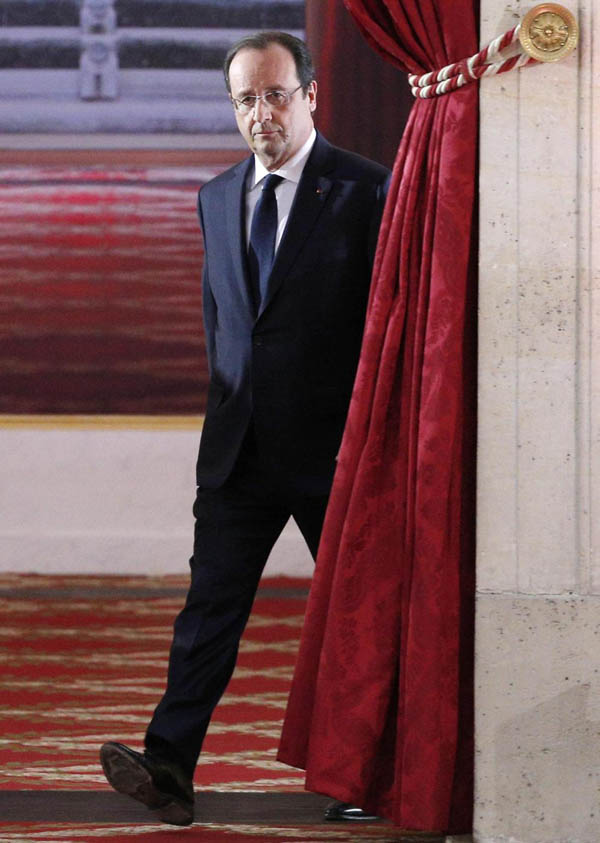 Airbus, Hollande fa cassa: 451 mln. Scende all’11% come Berlino Airbus, Hollande fa cassa: 451 mln. Scende all’11% come Berlino