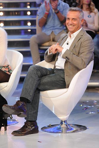 Paura per Massimo Ghini: malore in scena, spettacolo interrotto Paura per Massimo Ghini: malore in scena, spettacolo interrotto