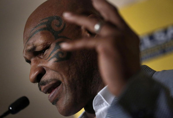 Mike Tyson, la giornalista italiana e gli slip di Versace… Mike Tyson, la giornalista italiana e gli slip di Versace…