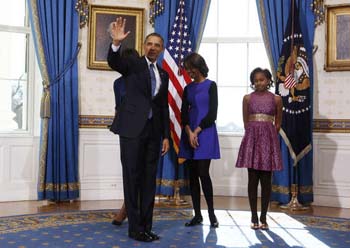 Michelle Obama compie 50 anni si dà allo yoga