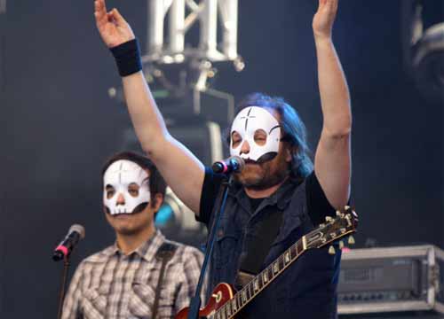 “Graphic Novel Is Dead”, l’autobiografia di Toffolo (tra fumetti e rock). E poi il tour… “Graphic Novel Is Dead”, l’autobiografia di Toffolo (tra fumetti e rock). E poi il tour…