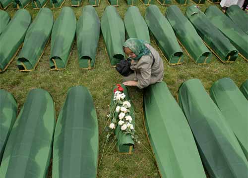 Romanzi/ Magini, all’esordio, racconta il massacro di Srebrenica Romanzi/ Magini, all’esordio, racconta il massacro di Srebrenica