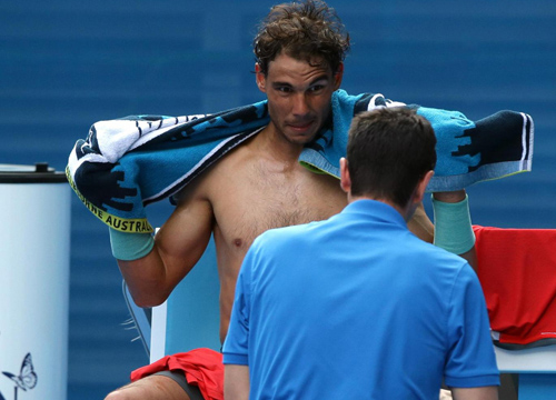 Nadal, terrore per la sua mano. In pericolo l’Australian Open di Rafa Nadal, terrore per la sua mano. In pericolo l’Australian Open di Rafa