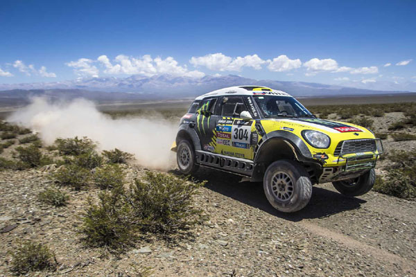 Tre Mini All4 Racing sul podio del Rally Dakar 2014 Tre Mini All4 Racing sul podio del Rally Dakar 2014