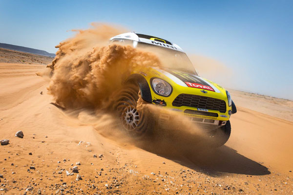 Tre Mini All4 Racing sul podio del Rally Dakar 2014 Tre Mini All4 Racing sul podio del Rally Dakar 2014