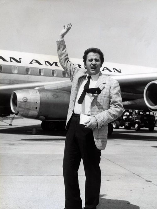 L’attore Fabio Camilli: “Sono il figlio segreto di domenico modugno” L’attore Fabio Camilli: “Sono il figlio segreto di domenico modugno”