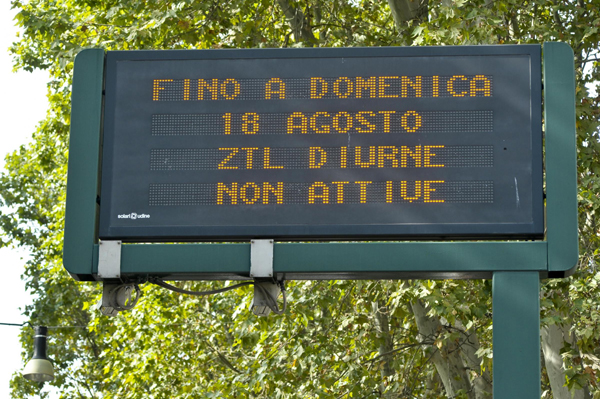 Grande Fratello sulle autostrade. Stop alle auto senza assicurazione Grande Fratello sulle autostrade. Stop alle auto senza assicurazione