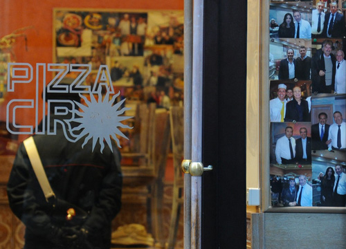 Pizza e calcio, affari di camorra. Anche Giannini chiese un aiutino Pizza e calcio, affari di camorra. Anche Giannini chiese un aiutino