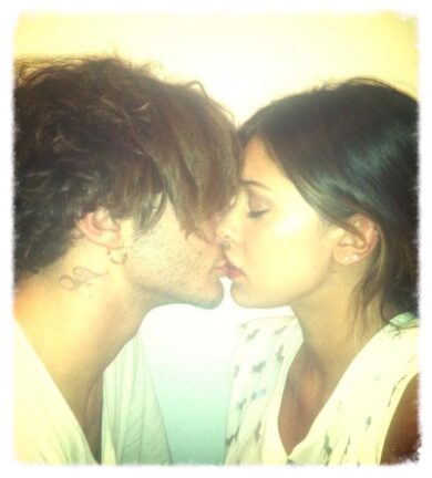 Belen in carne e maggiorata: ecco com’era la Rodriguez a 18 anni