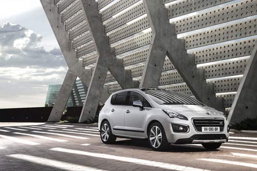 Peugeot 3008 E 5008 restyling nel segno della continuità