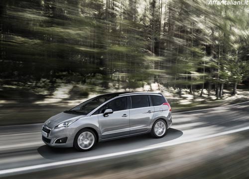 Peugeot 3008 E 5008 restyling nel segno della continuità