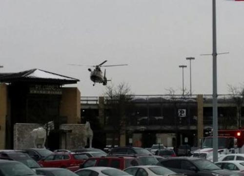 Usa/ Spari in uno shopping center: morti