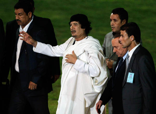 Libia/ Migliaia di ragazzine stuprate. La stanza dell’orrore di Gheddafi Libia/ Migliaia di ragazzine stuprate. La stanza dell’orrore di Gheddafi