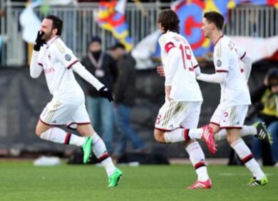 Milan, Essien ha firmato. Mou: “Una grande chance per il suo futuro”