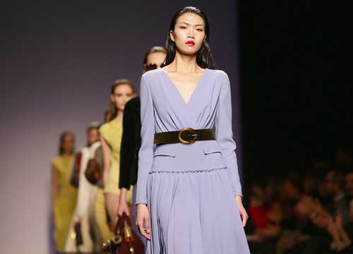 Da haute couture a Haute Concrete. AltaRoma dà appuntamento a luglio Da haute couture a Haute Concrete. AltaRoma dà appuntamento a luglio