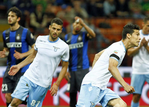 Ranocchia al Galatasaray. Inter-Lazio, si tratta per Hernanes Ranocchia al Galatasaray. Inter-Lazio, si tratta per Hernanes