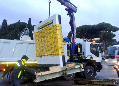 Sequestrata l’opera d’arte abusiva. E il Codancons denuncia il Comune Sequestrata l’opera d’arte abusiva. E il Codancons denuncia il Comune