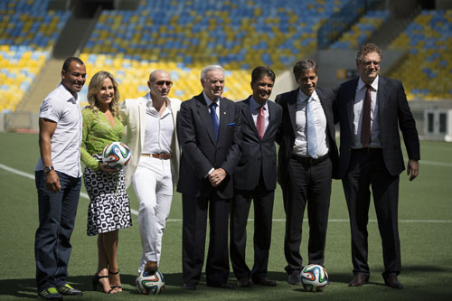 Svelato l’inno dei Mondiali 2014: lo cantano Pitbull e Jennifer Lopez Svelato l’inno dei Mondiali 2014: lo cantano Pitbull e Jennifer Lopez