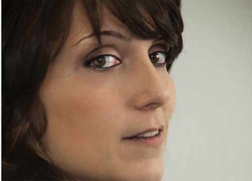 “La felicità sta in un altro posto”. L’esordio di Sara Loffredi