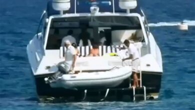 VIDEO: Flavio Briatore ed Elisabetta Gregoraci in barca con Tommaso Buti