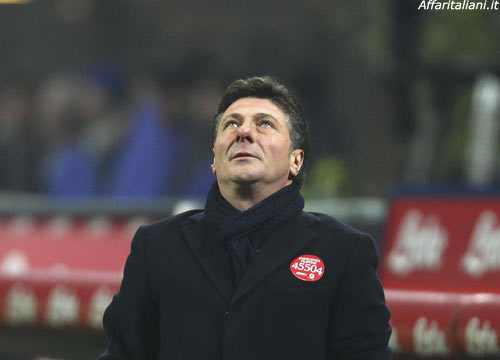 Mazzarri, se l’autobiografia esce nel periodo più difficile della carriera Mazzarri, se l’autobiografia esce nel periodo più difficile della carriera