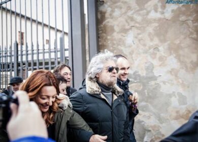 Camera, caos grillini: insulti e occupazioni. Il Pd: è un attacco alla democrazia