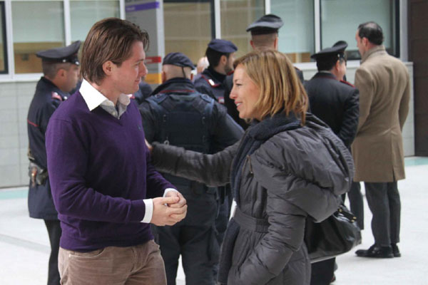 Mez, condannati Knox e Sollecito. Raffaele fermato al confine Mez, condannati Knox e Sollecito. Raffaele fermato al confine