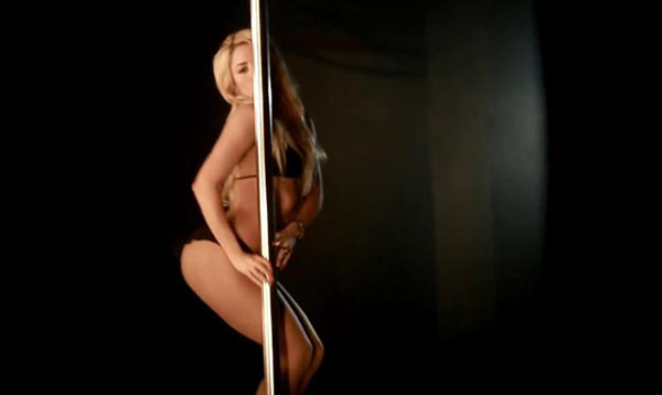 Shakira e Rihanna, video hot in coppia… Shakira e Rihanna, video hot in coppia…