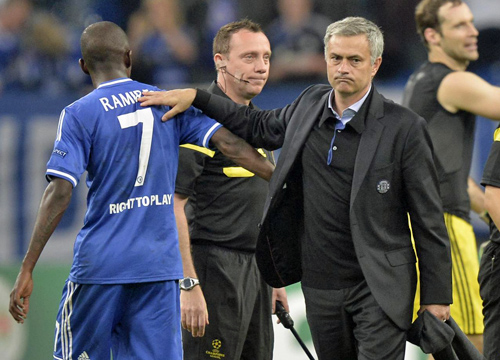Mourinho beffa le italiane: presi due baby talenti, Zouma e Pasalic Mourinho beffa le italiane: presi due baby talenti, Zouma e Pasalic