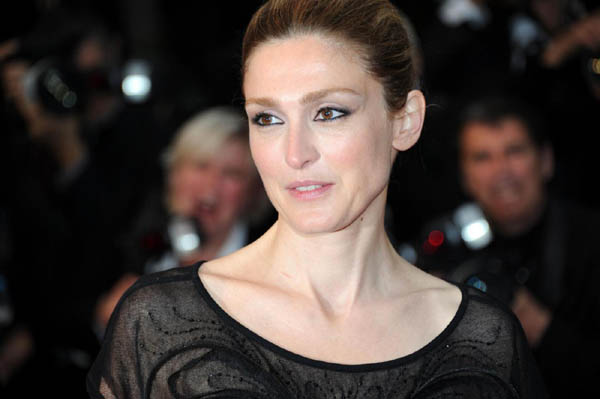 Ricchi e potenti: più traditori. La top 10 delle scappatelle