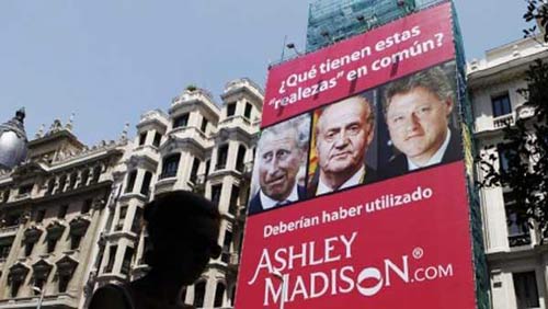 Ricchi e potenti: più traditori. La top 10 delle scappatelle