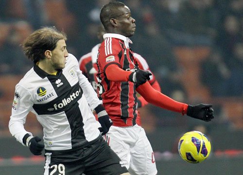 Balotelli addio al Milan? Arsenal pressing e anche la Puma gradisce Balotelli addio al Milan? Arsenal pressing e anche la Puma gradisce