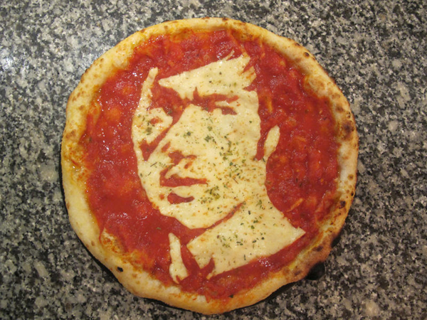 In Florida si mangia la pizza al serpente